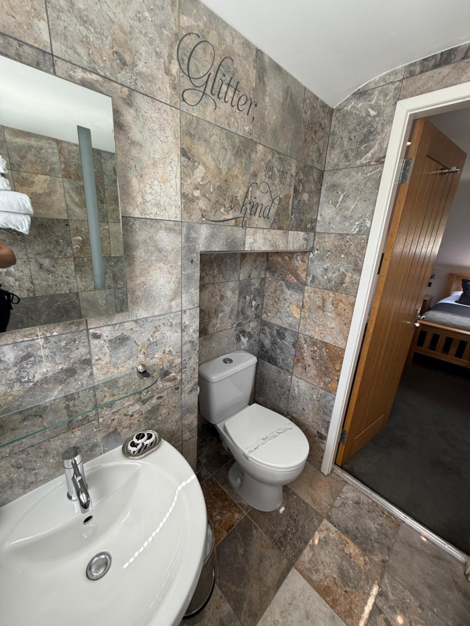 Barncroft Luxury