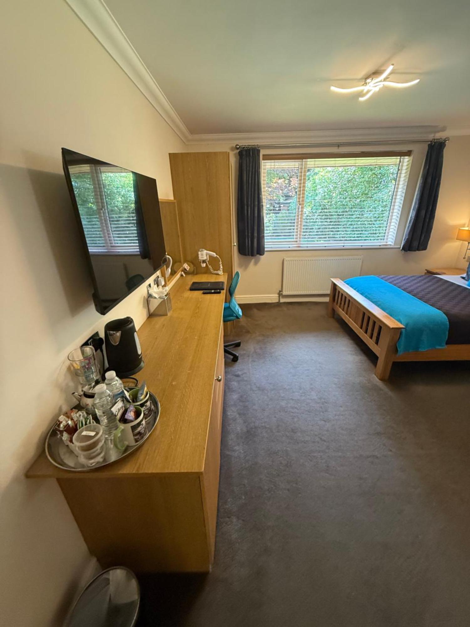 Barncroft Luxury Bed & Breakfast 3*